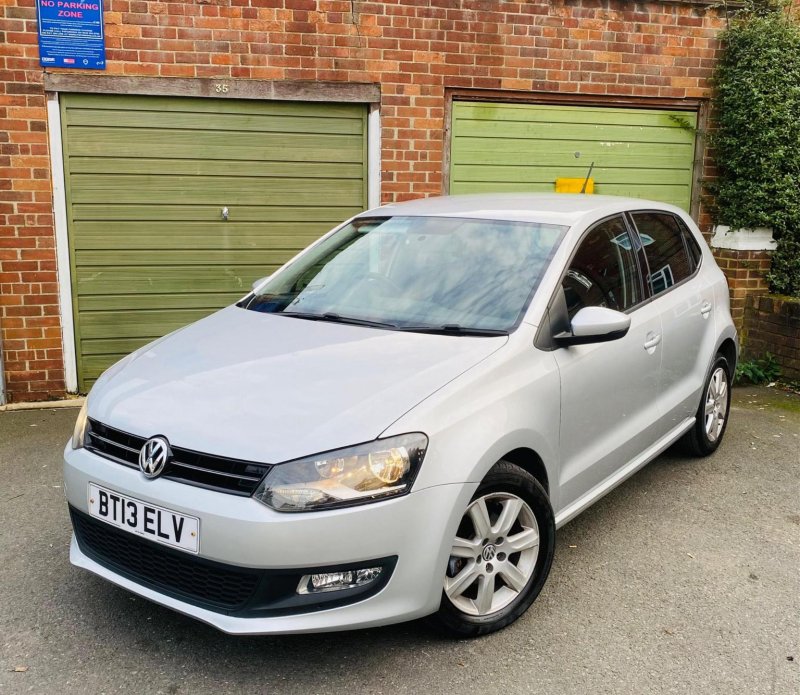 VOLKSWAGEN POLO