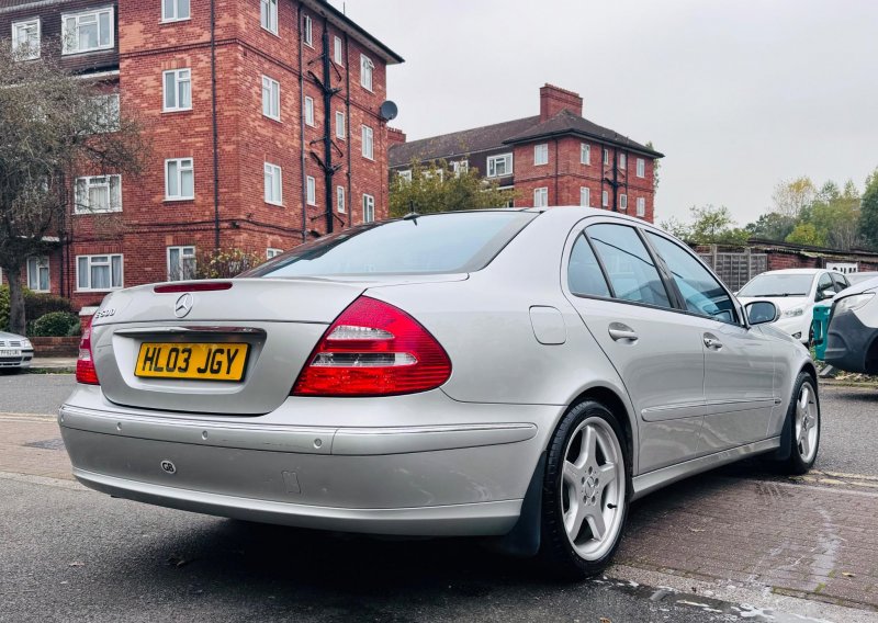 MERCEDES-BENZ E CLASS