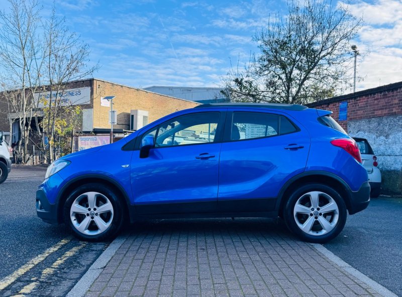 VAUXHALL MOKKA
