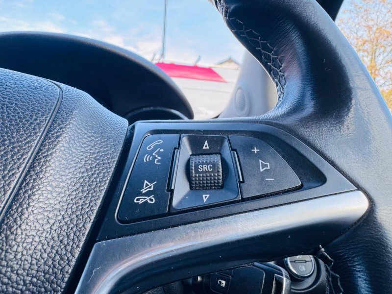 VAUXHALL MOKKA