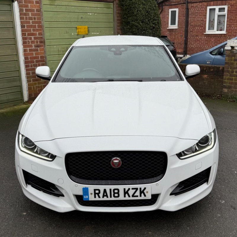 JAGUAR XE