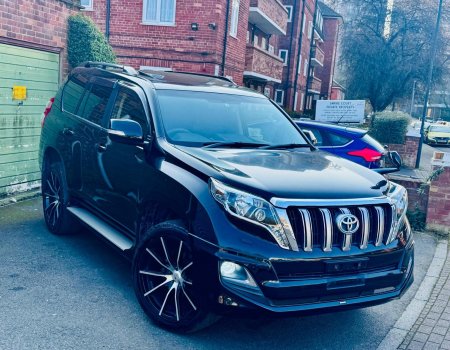 TOYOTA LAND CRUISER