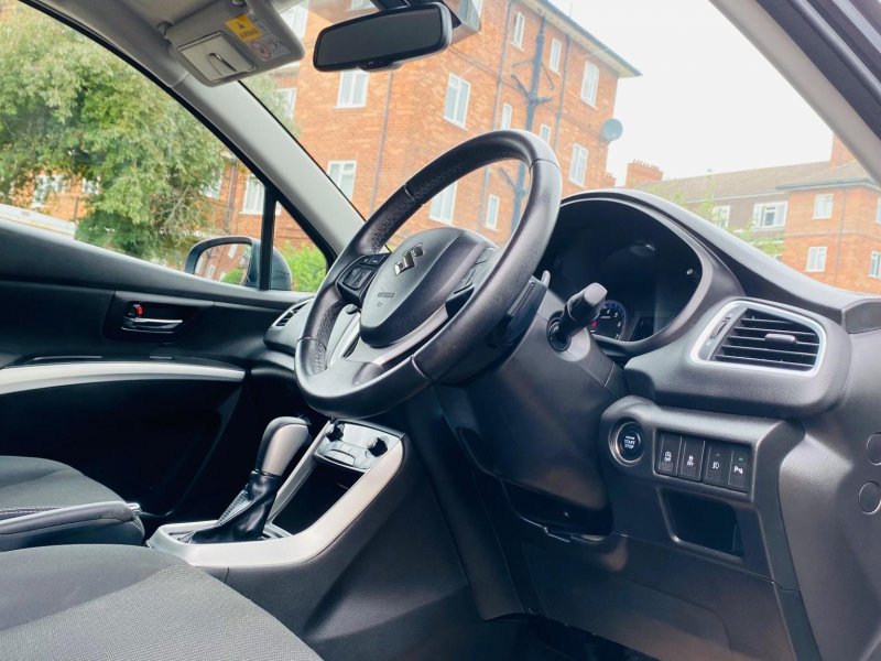 SUZUKI SX4 S-CROSS