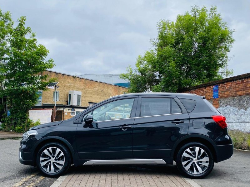 SUZUKI SX4 S-CROSS