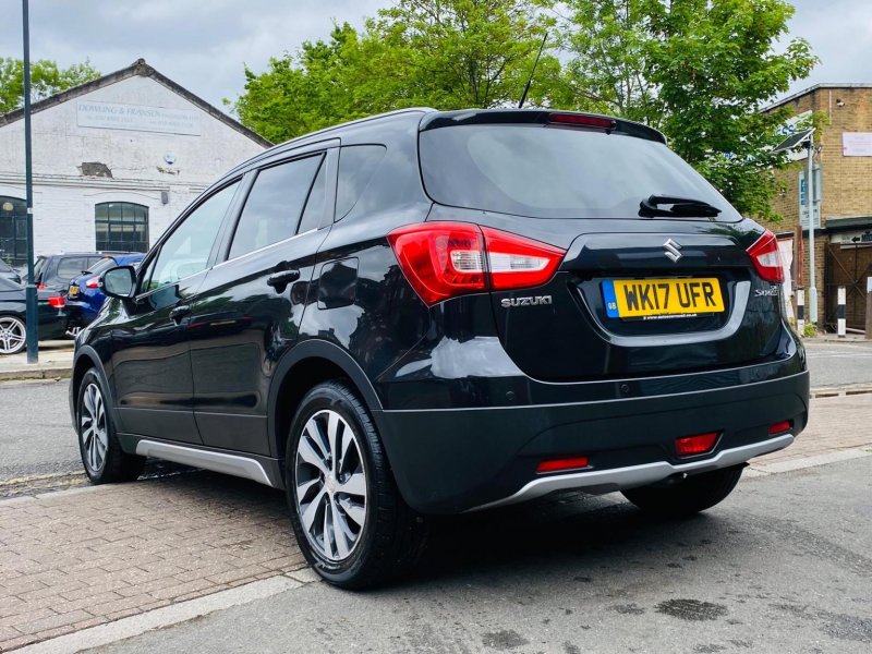 SUZUKI SX4 S-CROSS