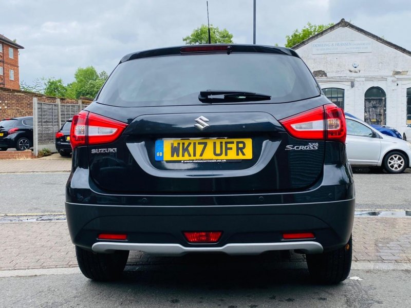 SUZUKI SX4 S-CROSS