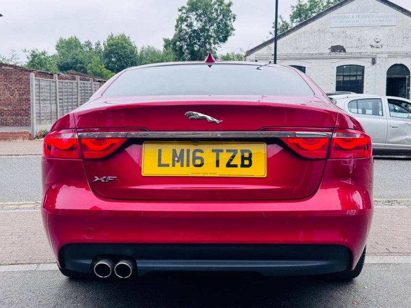JAGUAR XF