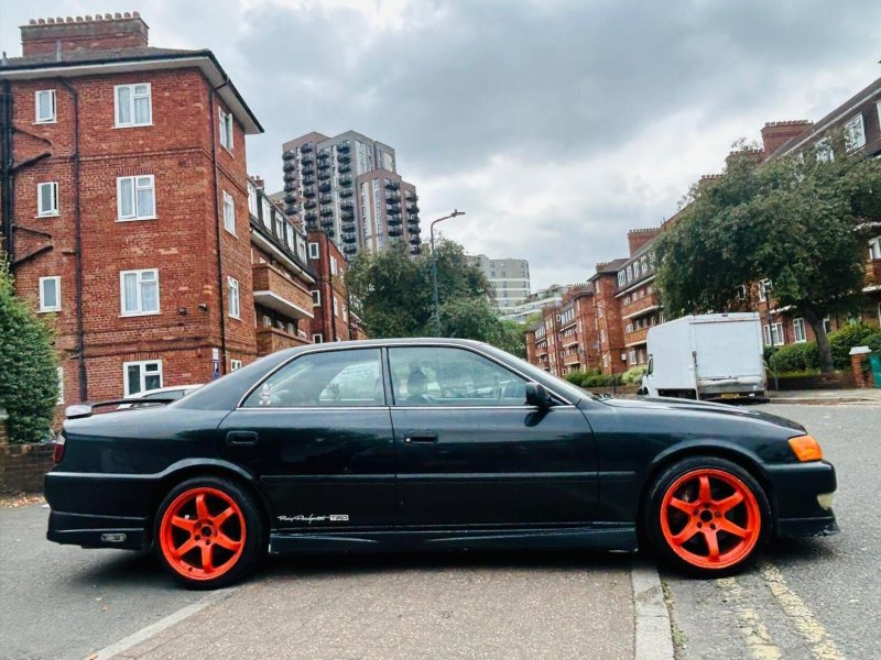 TOYOTA CHASER