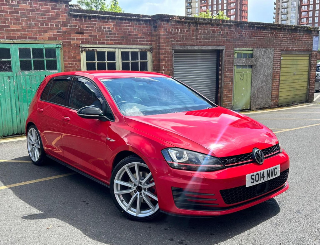 2014 Volkswagen GOLF